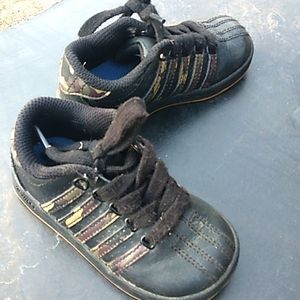 Infant boys size 6 kswiss